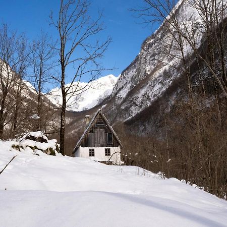 Bezgova Hisica Villa Bovec Buitenkant foto