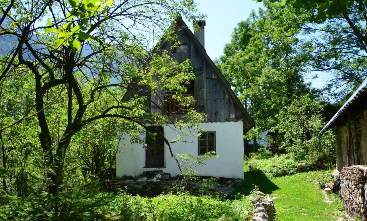 Bezgova Hisica Villa Bovec Buitenkant foto